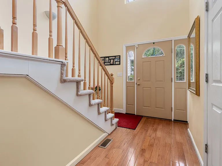 25 Magnolia Ln — Photo 2