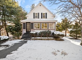 224 Pelham St, Methuen, MA 01844