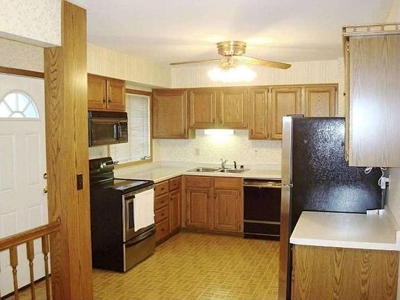 4th image of 1549 Birch Dr
