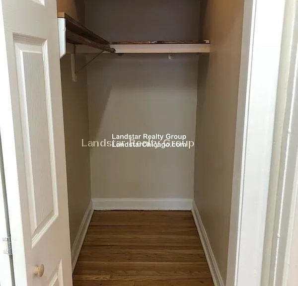 2954 W Belle Plaine Ave #1 — Photo 5