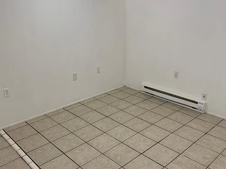 1314 S Avenue B #A — Photo 3