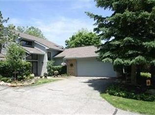 4 Kenwood Ct, Beachwood, OH 44122