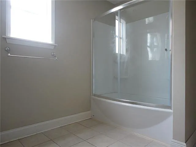 1124 Josephine St — Photo 6