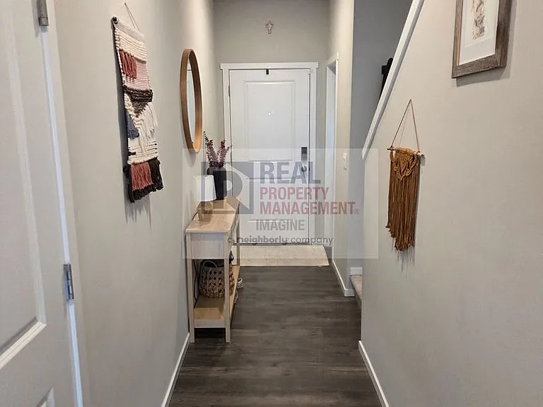 6032 Addison Rd SW — Photo 4
