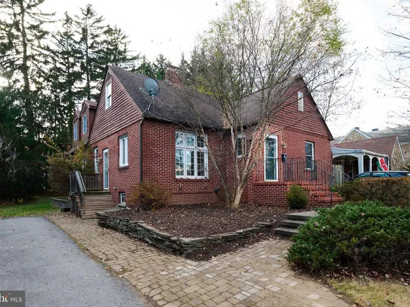 216 High St, State College, PA 16801
