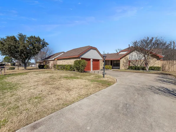 2808 Branch Hollow Dr, Mesquite, TX 75150