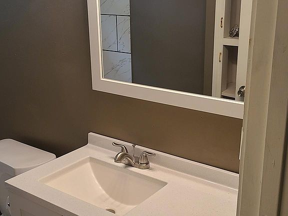 1st Floor bath