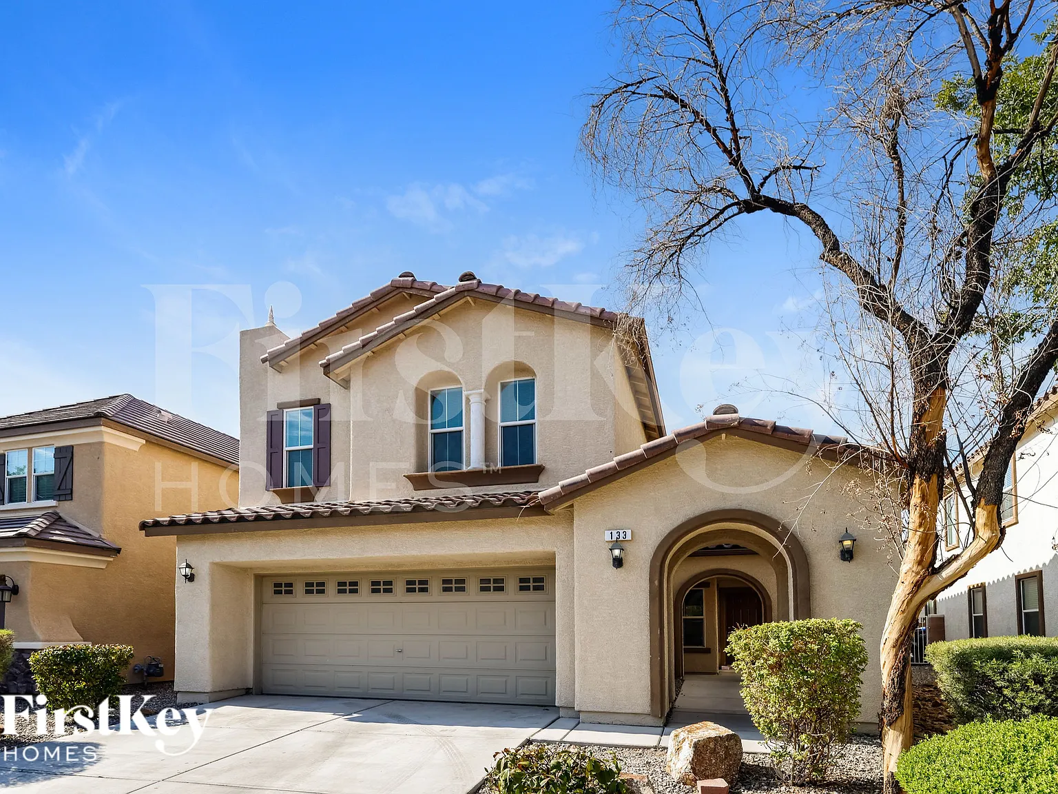 3 bed, 2.5 bath, 2110 sqft, $1,955 — Photo 2