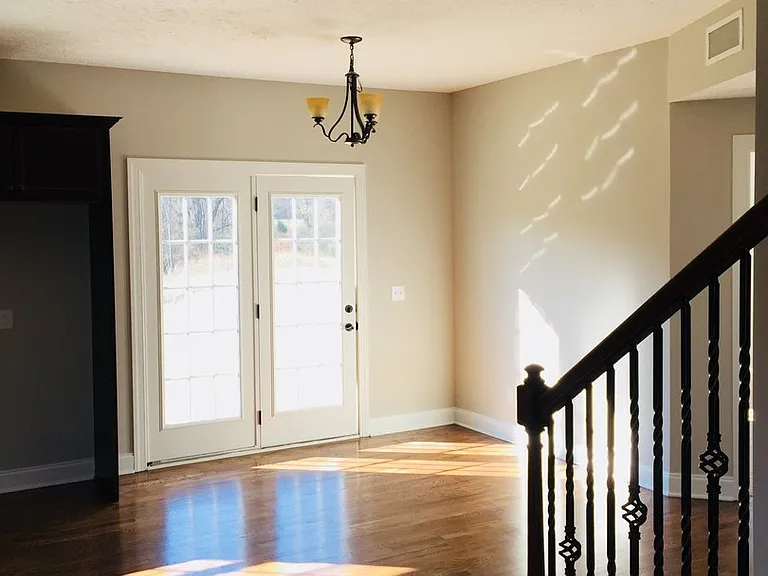 6582 Sunnywood Dr — Photo 4