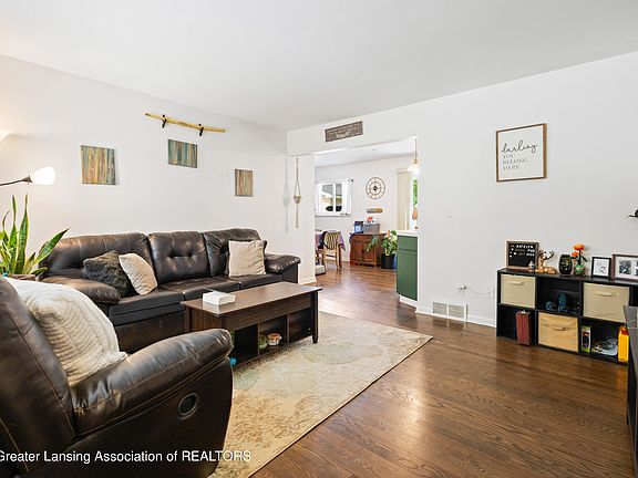 3rd image of 2020 Peggy Pl