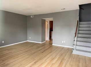 5715 Bramblegate Rd Unit F, Greensboro, NC 27409