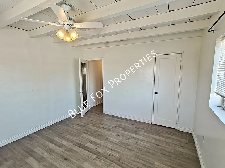 2233 N Isabel Blvd — Photo 17
