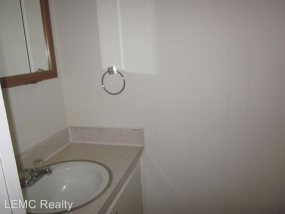 5th image of 2506 8th Ave APT F