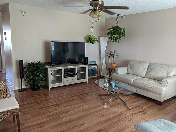 3rd image of 1908 Canterbury Ln Unit 5