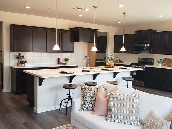 3rd image of 686 Atherton Way