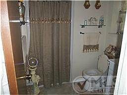 4th image of 1400 SE 22nd St