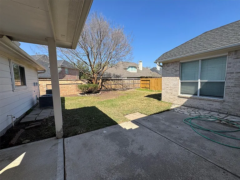 1412 Caine Hill Ct — Photo 29