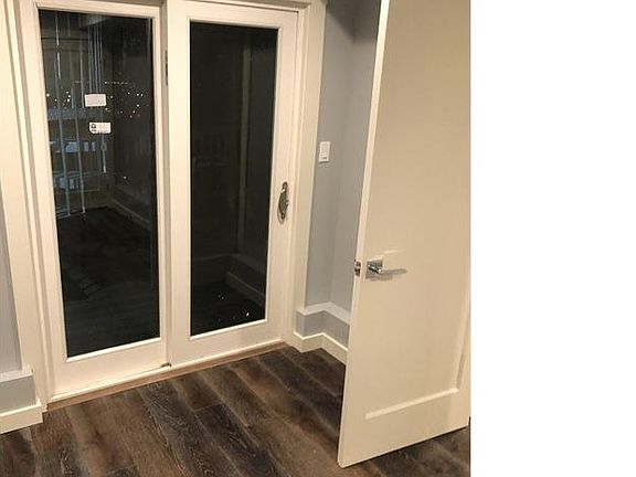 5th image of 130 Bridgeview Dr #A