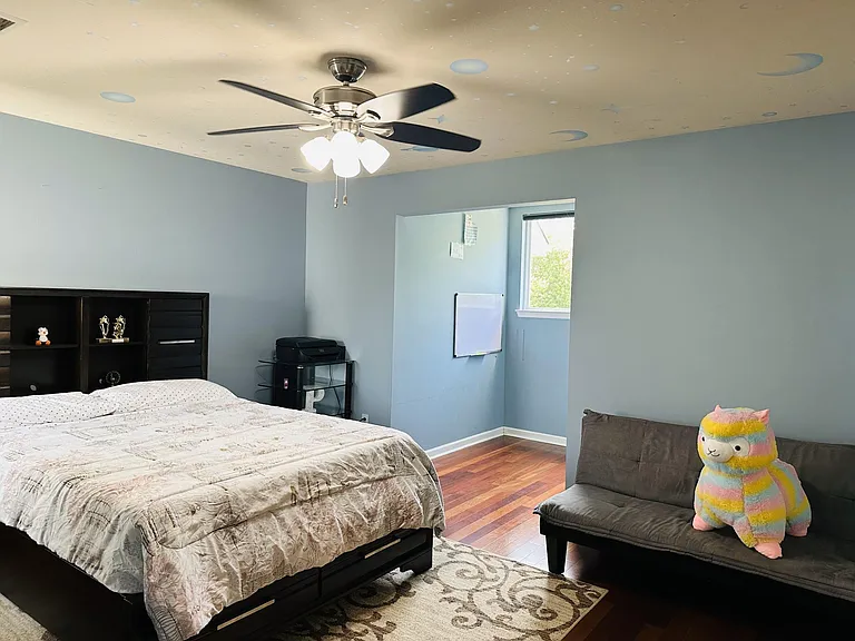 2 Russell Ct — Photo 16