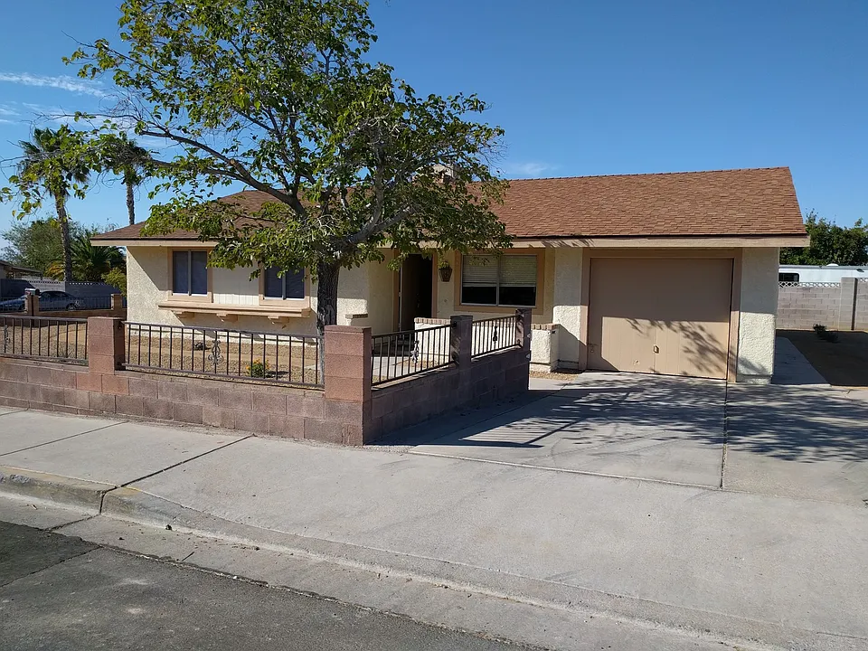 848 Jeri Ln
