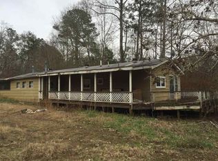 210 Bluegill Rd, Eatonton, GA 31024