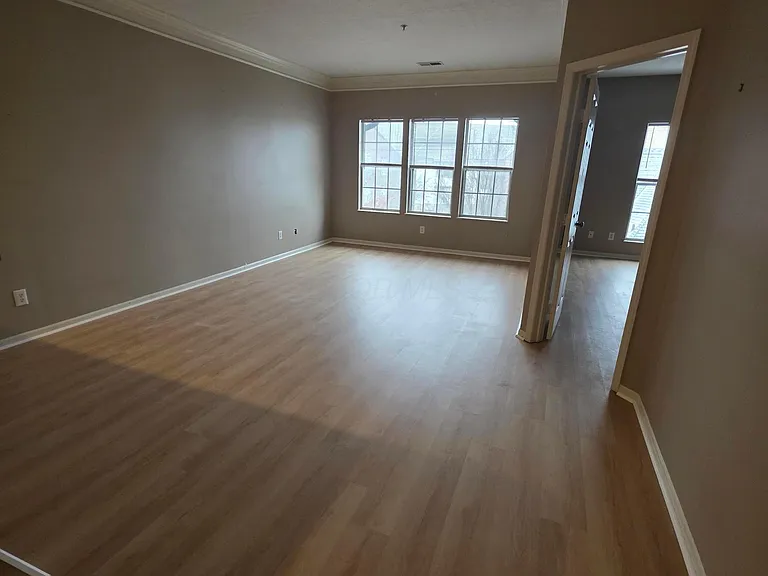 6155 Craughwell Ln — Photo 2