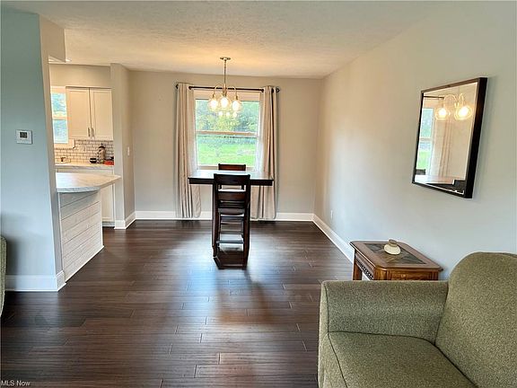 5th image of 1380 Waldo Way
