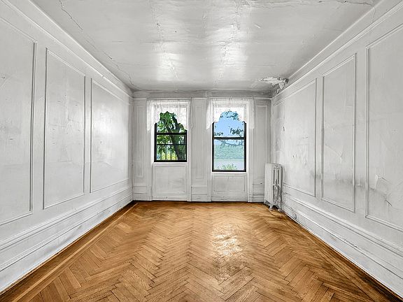 2nd image of 880 W 181st St APT 1B