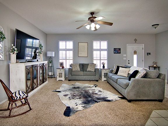 5th image of 1115 N McKinley Ave