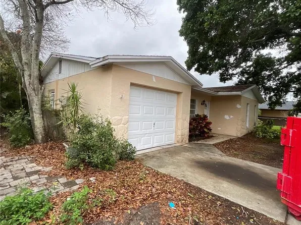 6250 Cecelia Dr, New Port Richey, FL 34653