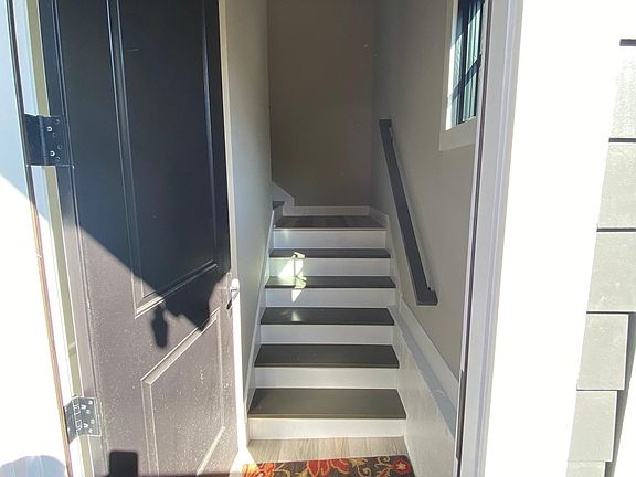 Private/secure entry on side of garage