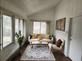 223 West Mequon ROAD, Mequon, WI 53092