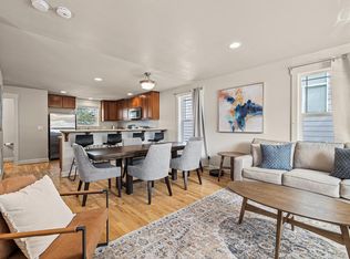 5235 11th Ave NE #B, Seattle, WA 98105