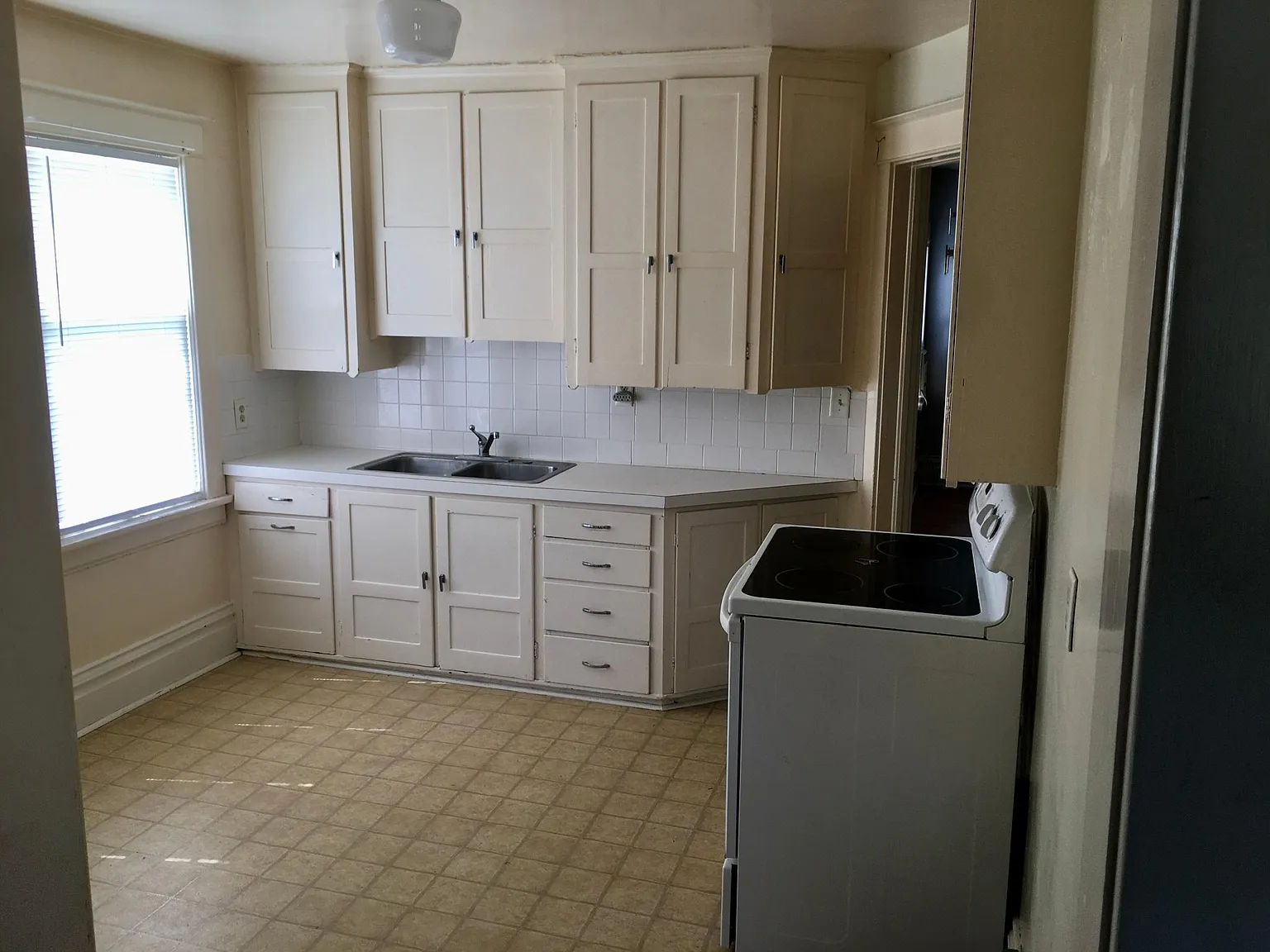 1 bed, 1000 sqft, $950 — Photo 4