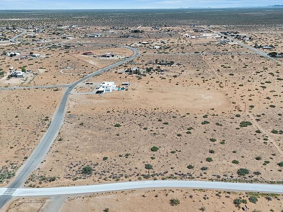 2nd image of 5700 Desert Willow Dr