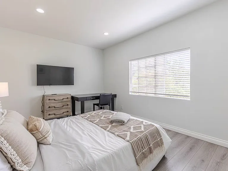 1209 Midwickhill Dr — Photo 19