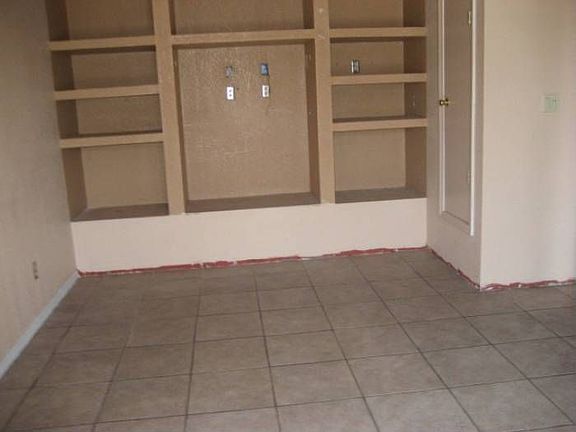 3rd image of 12111 Yvonne Richardson Ave