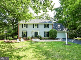 8304 Hunting Hill Ln, Mc Lean, VA 22102