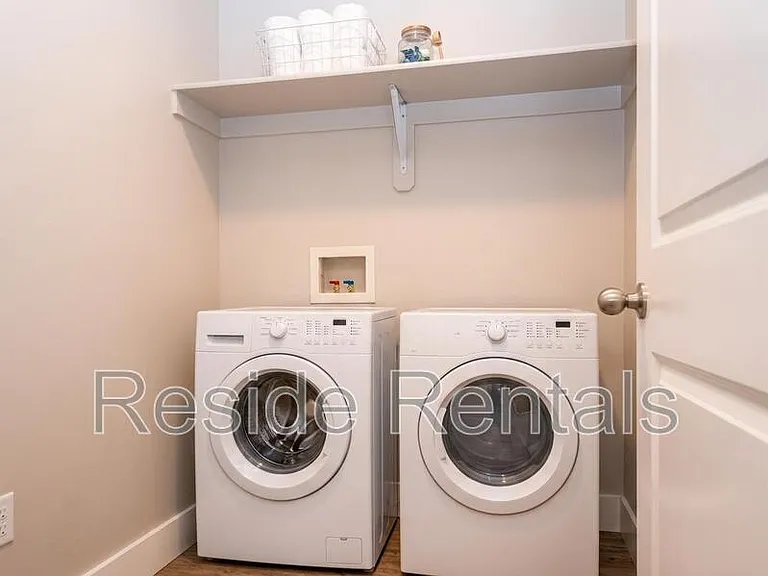 362 N 600 W — Photo 8