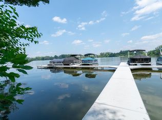 1136 Chelsea Ct, New Brighton, MN 55112