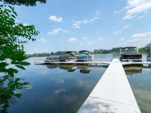 1136 Chelsea Ct, New Brighton, MN 55112