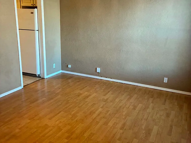 803 N Caddo St — Photo 3