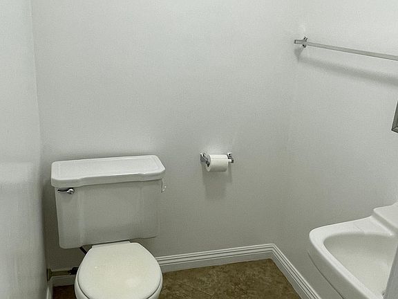 5th image of 312 N Vecino Dr #14