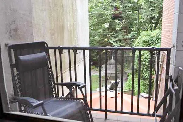 Rented by Francine Realty | media 35