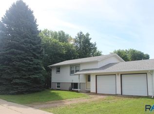 109 E Apple St, Tea, SD 57064