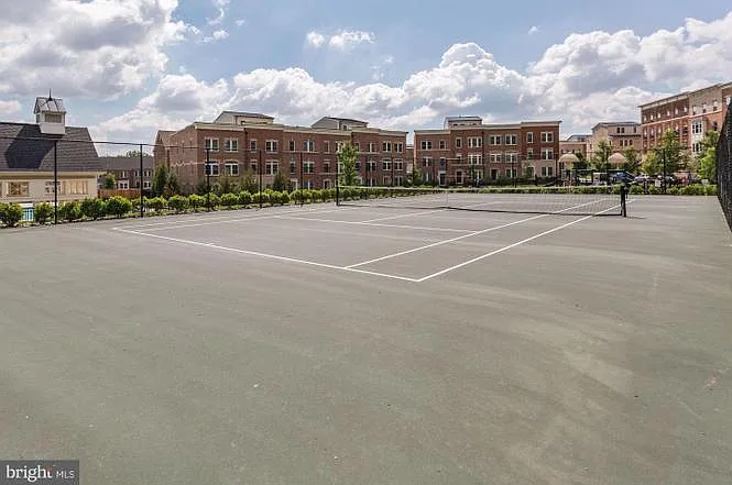125 Community Center Ave — Photo 24