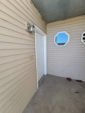 2 bed, 1100 sqft, $1,095 — Photo 2