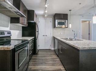 1907-188 Keefer Pl #1907, Vancouver, BC V6B1P8