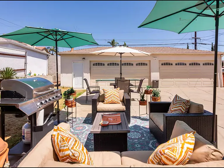 6016 S Fairfax Ave #6016 — Photo 29