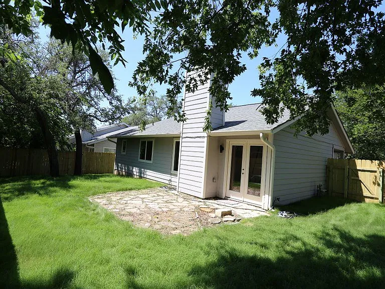 4011 Eskew Dr — Photo 20